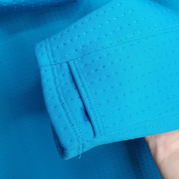 ATHLETA Atmosphere Anorak Jacket Quater Zip Thumb Blue holes‎ Women's Size S - Picture 7 of 15